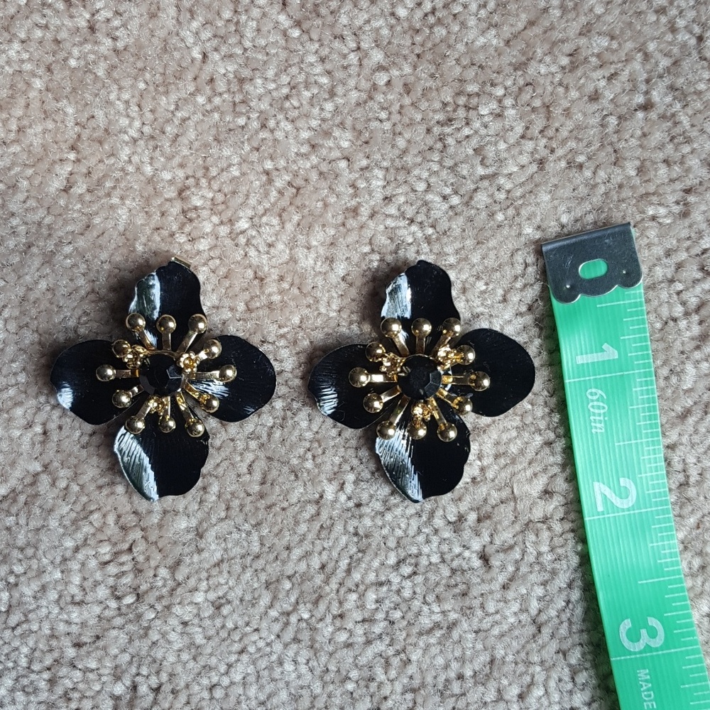 Statement flower earrings